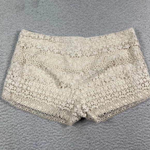 Denim & Supply Ralph Lauren Pants - Denim & Supply Ralph Lauren Shorts Women 29 *32 Crochet Floral Lace Bummer Cream